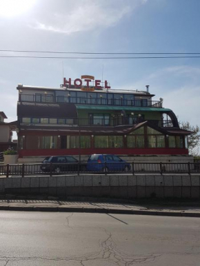 Гостиница Brani Family Hotel  Руза